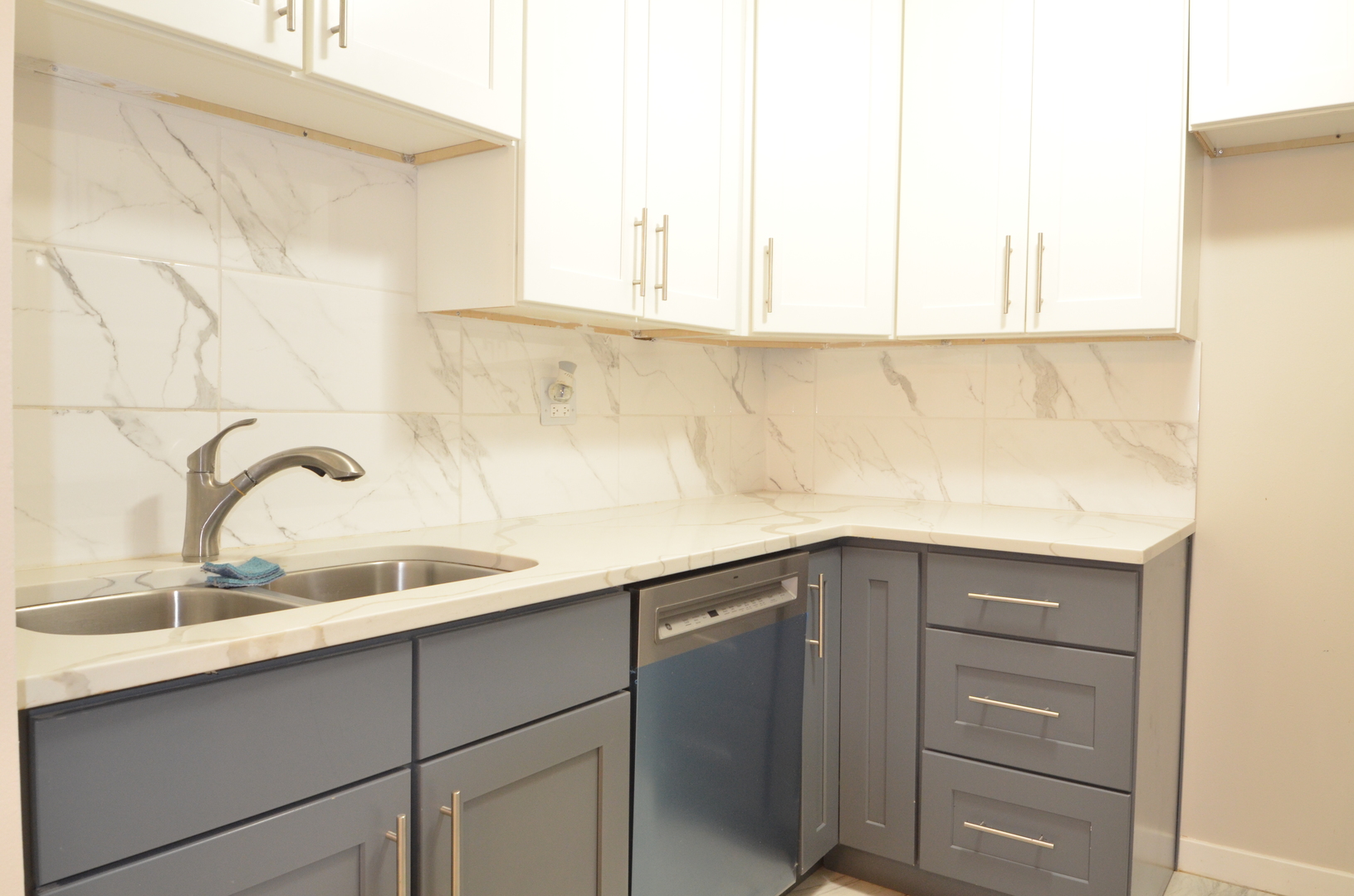 826 E Old Willow Road #206, Prospect Heights, IL 60070