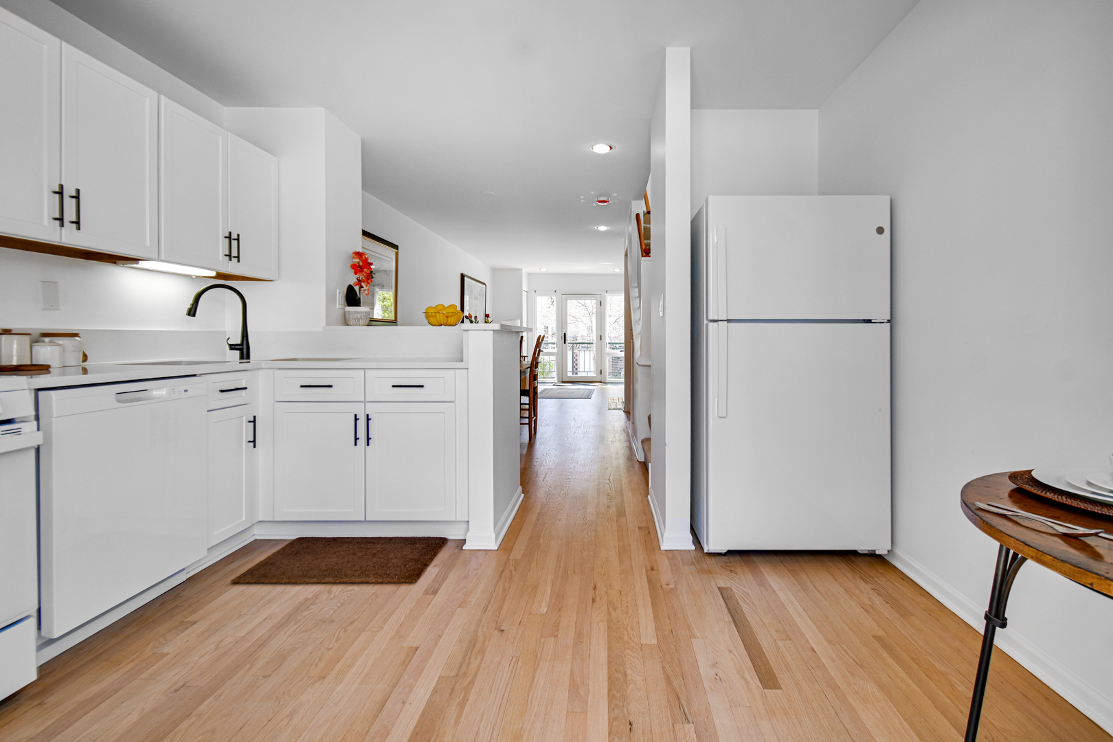 1452 S State Street, Chicago, IL 60605