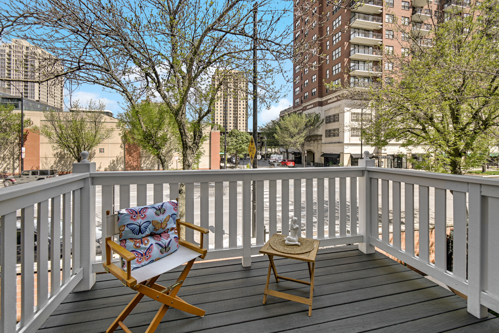 1452 S State Street, Chicago, IL 60605