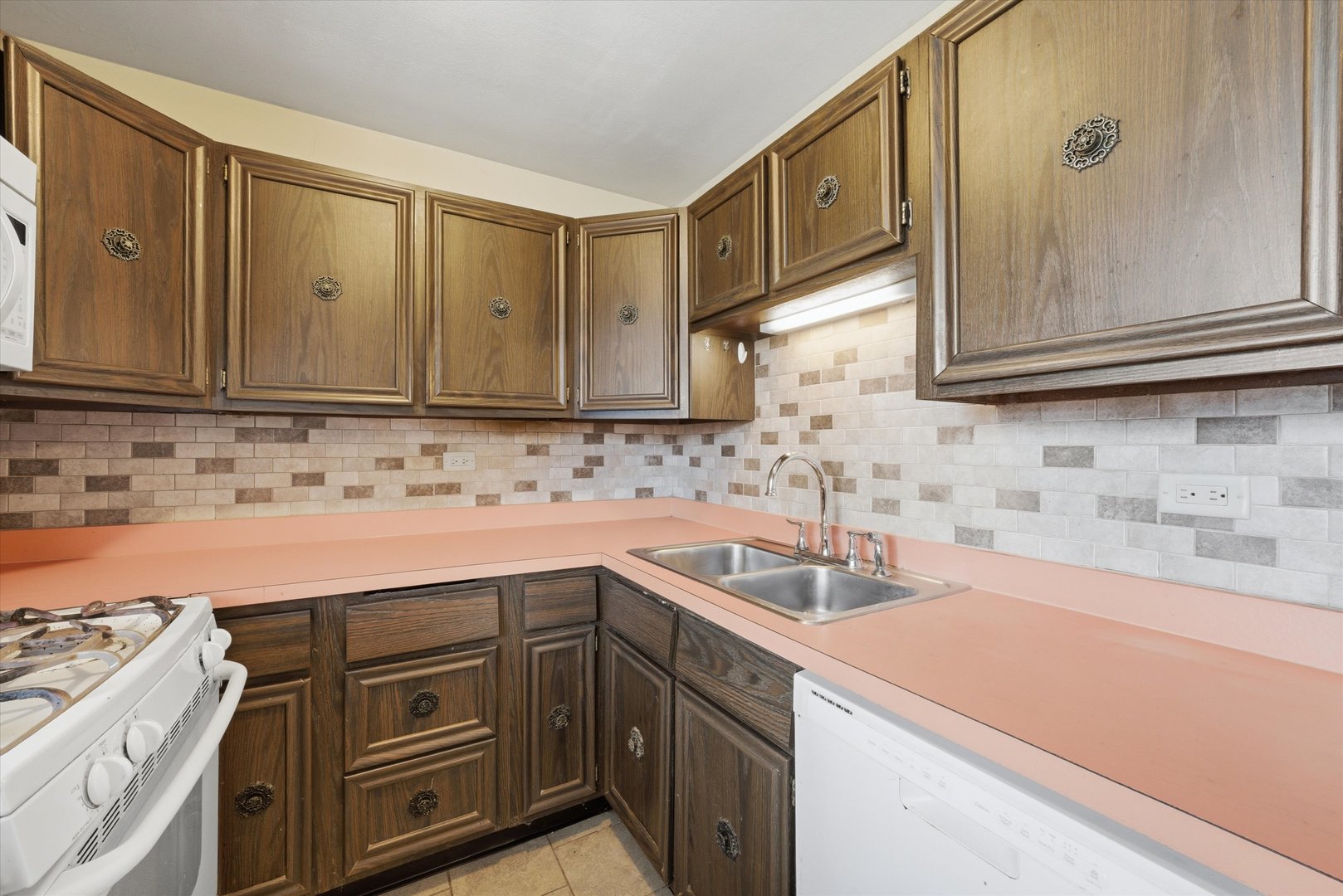 8204 Austin Avenue, Burbank, IL 60459