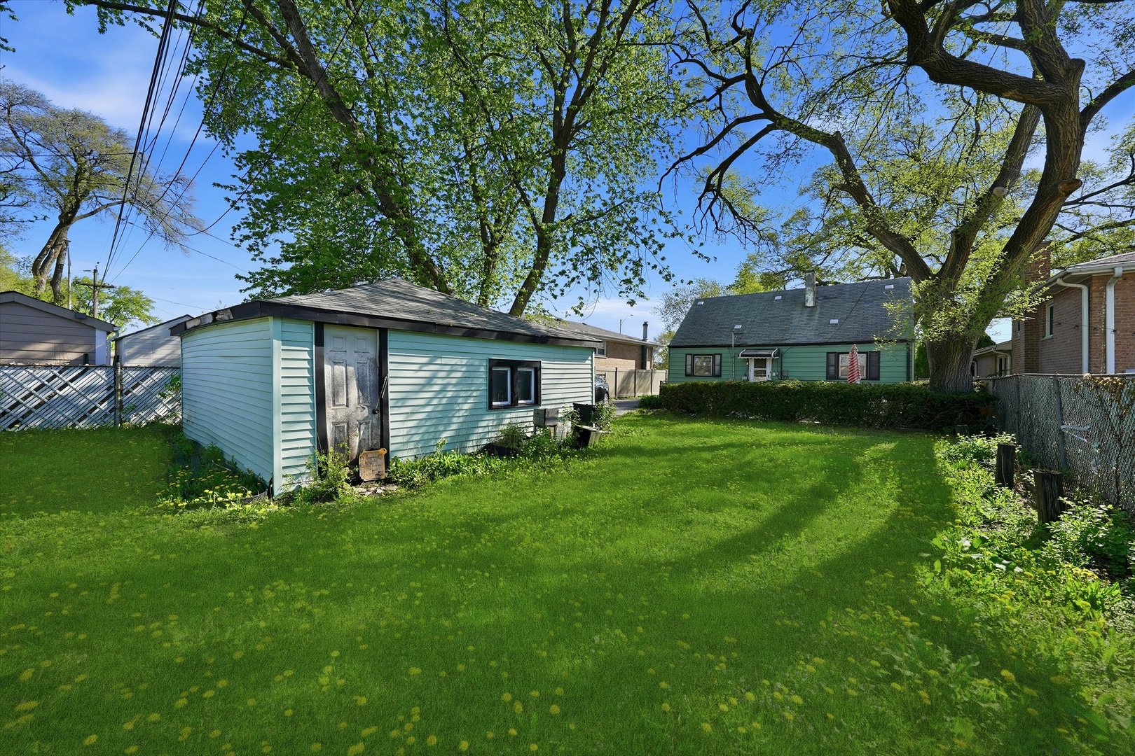 8204 Austin Avenue, Burbank, IL 60459