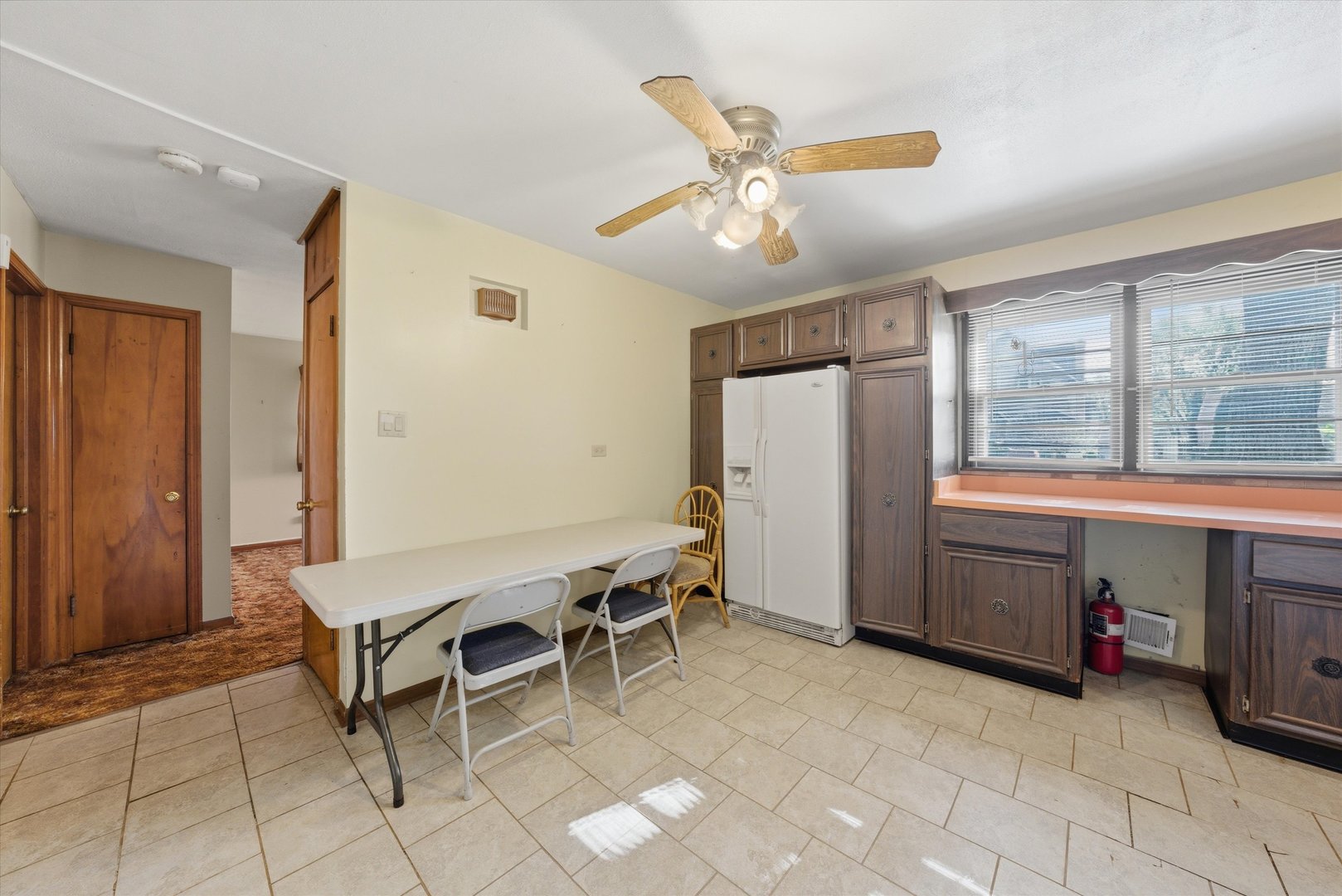 8204 Austin Avenue, Burbank, IL 60459