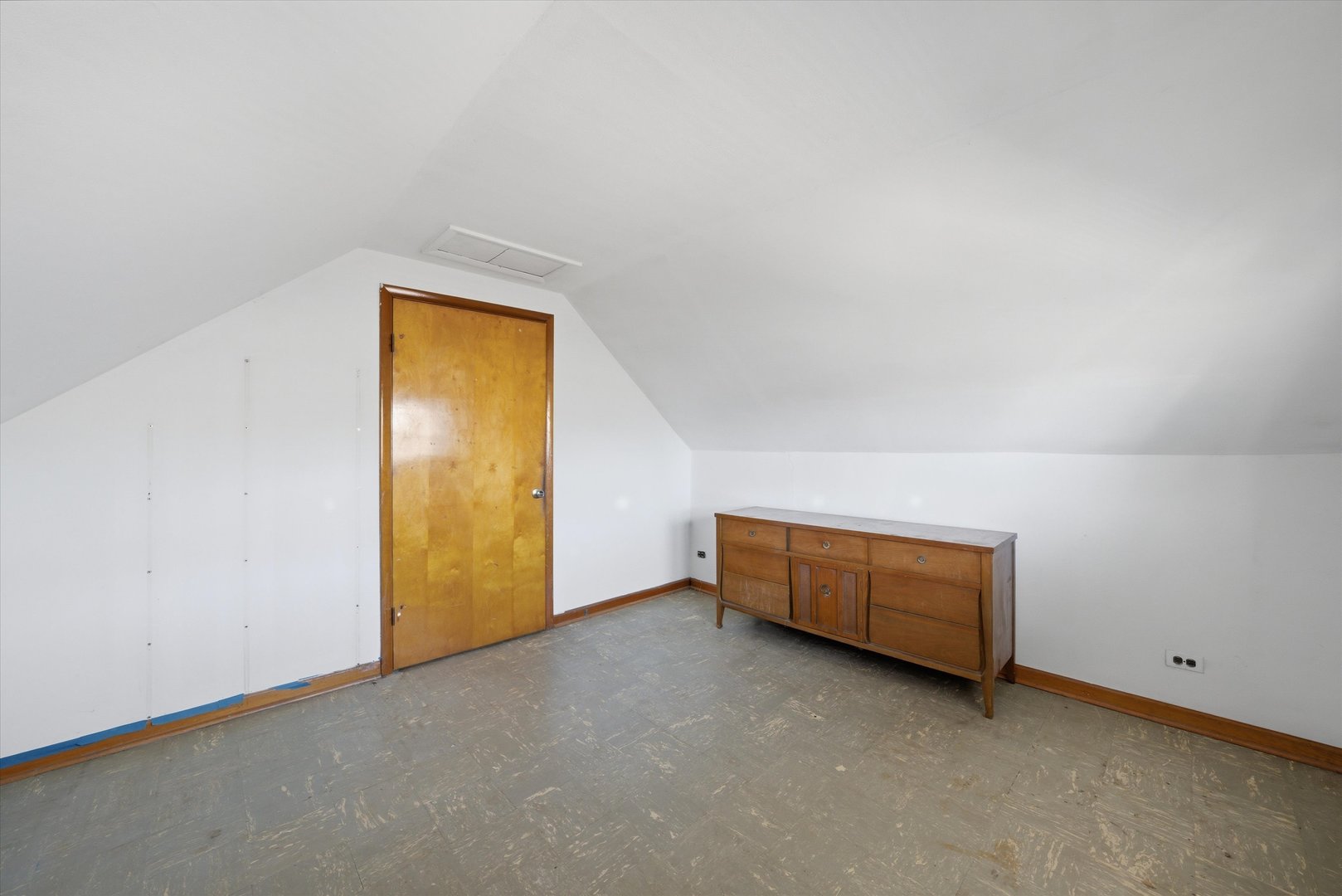 8204 Austin Avenue, Burbank, IL 60459