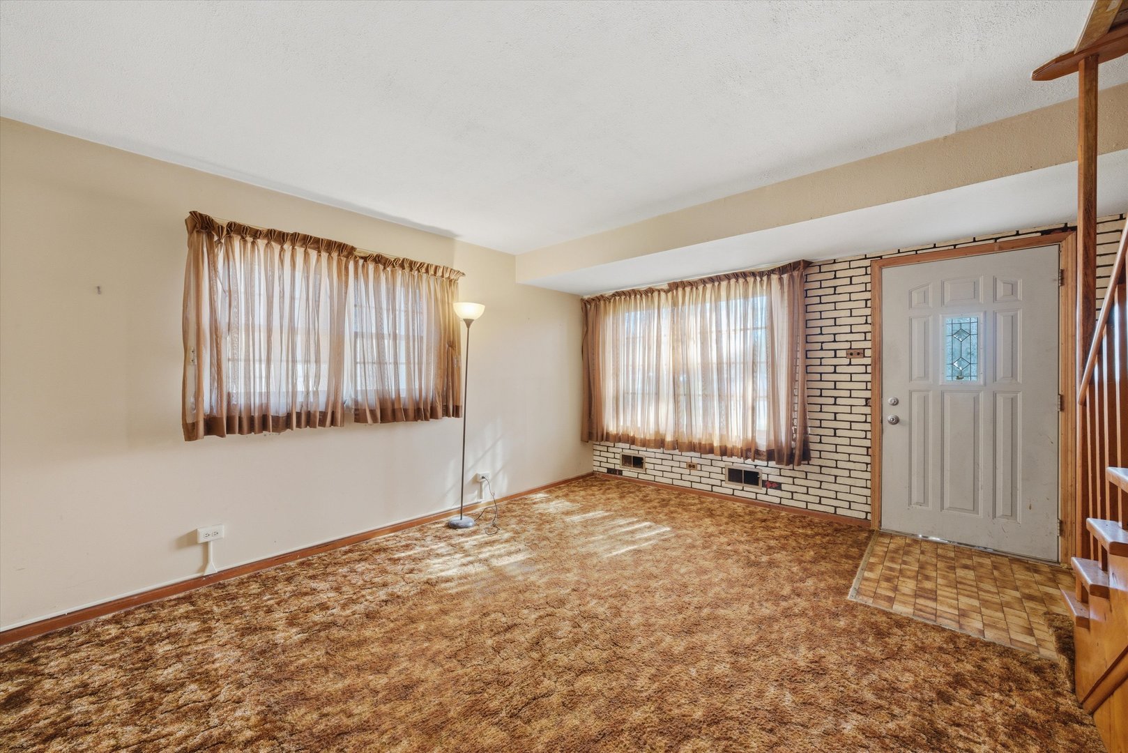 8204 Austin Avenue, Burbank, IL 60459