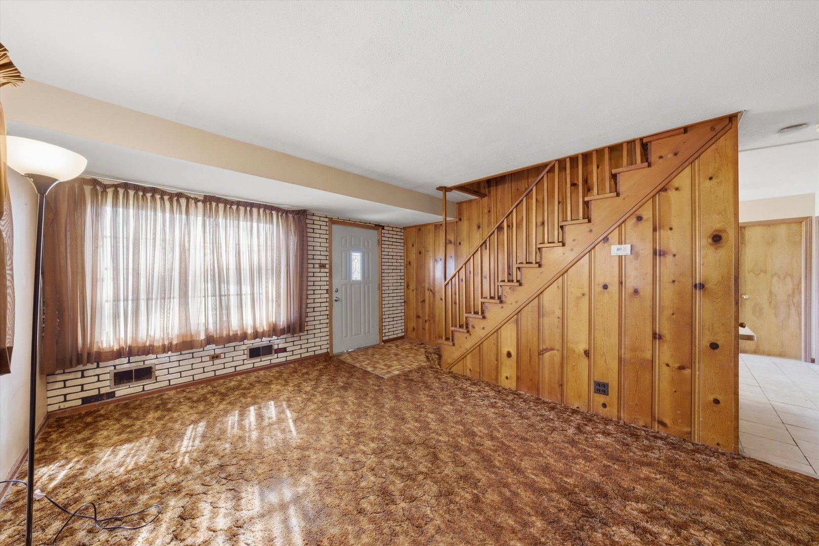 8204 Austin Avenue, Burbank, IL 60459