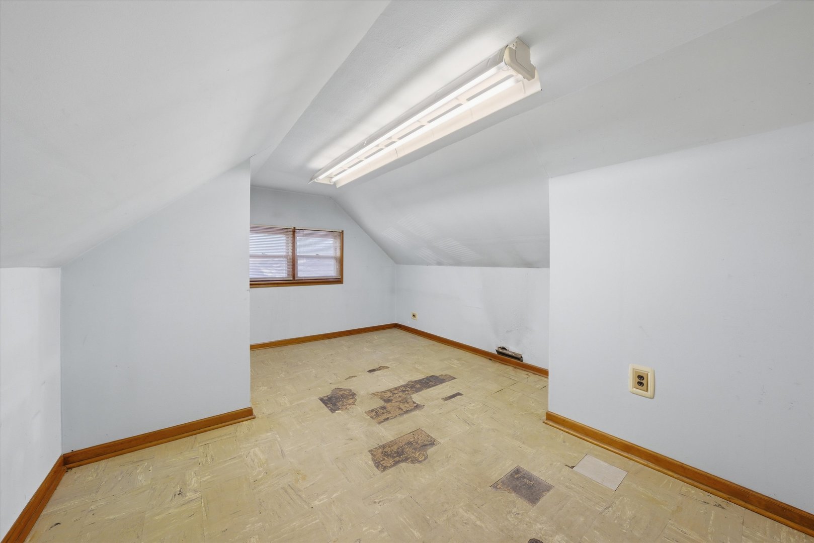 8204 Austin Avenue, Burbank, IL 60459