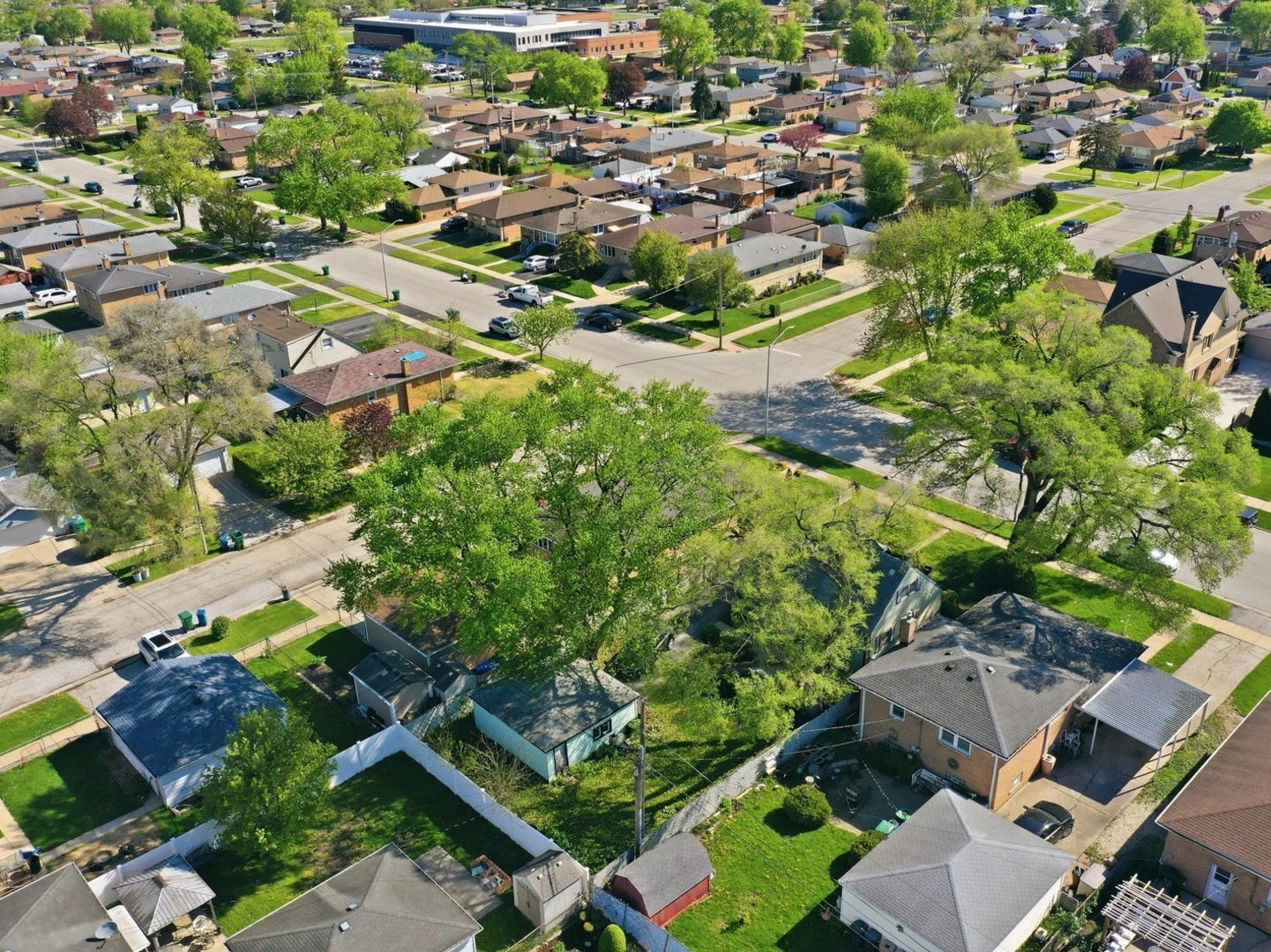 8204 Austin Avenue, Burbank, IL 60459