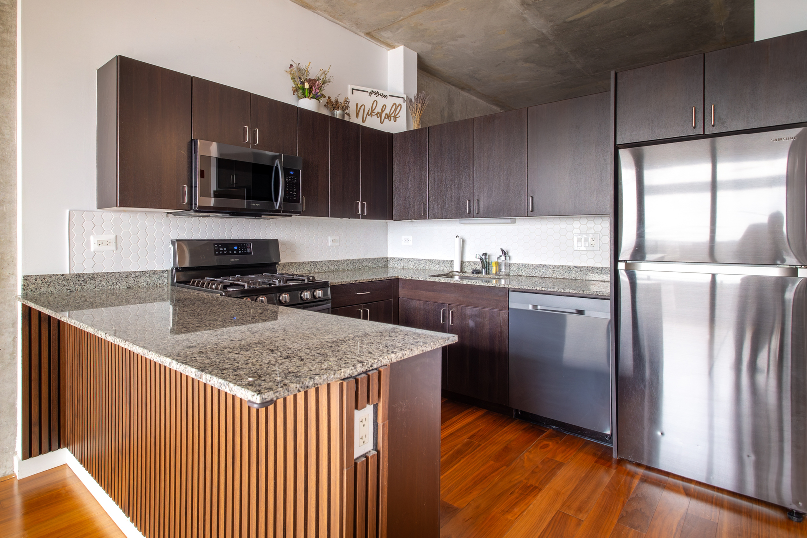 235 W Van Buren Street #4405, Chicago, IL 60607