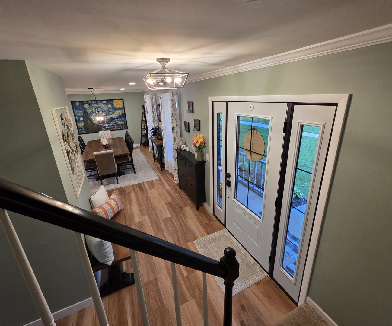 585 N Lyle Avenue, Elgin, IL 60123