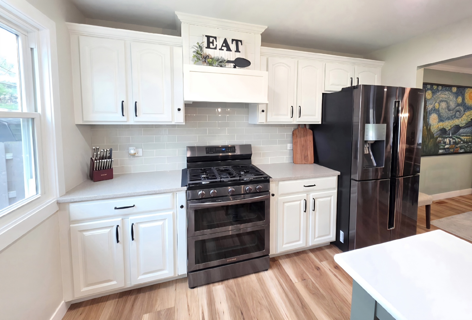 585 N Lyle Avenue, Elgin, IL 60123