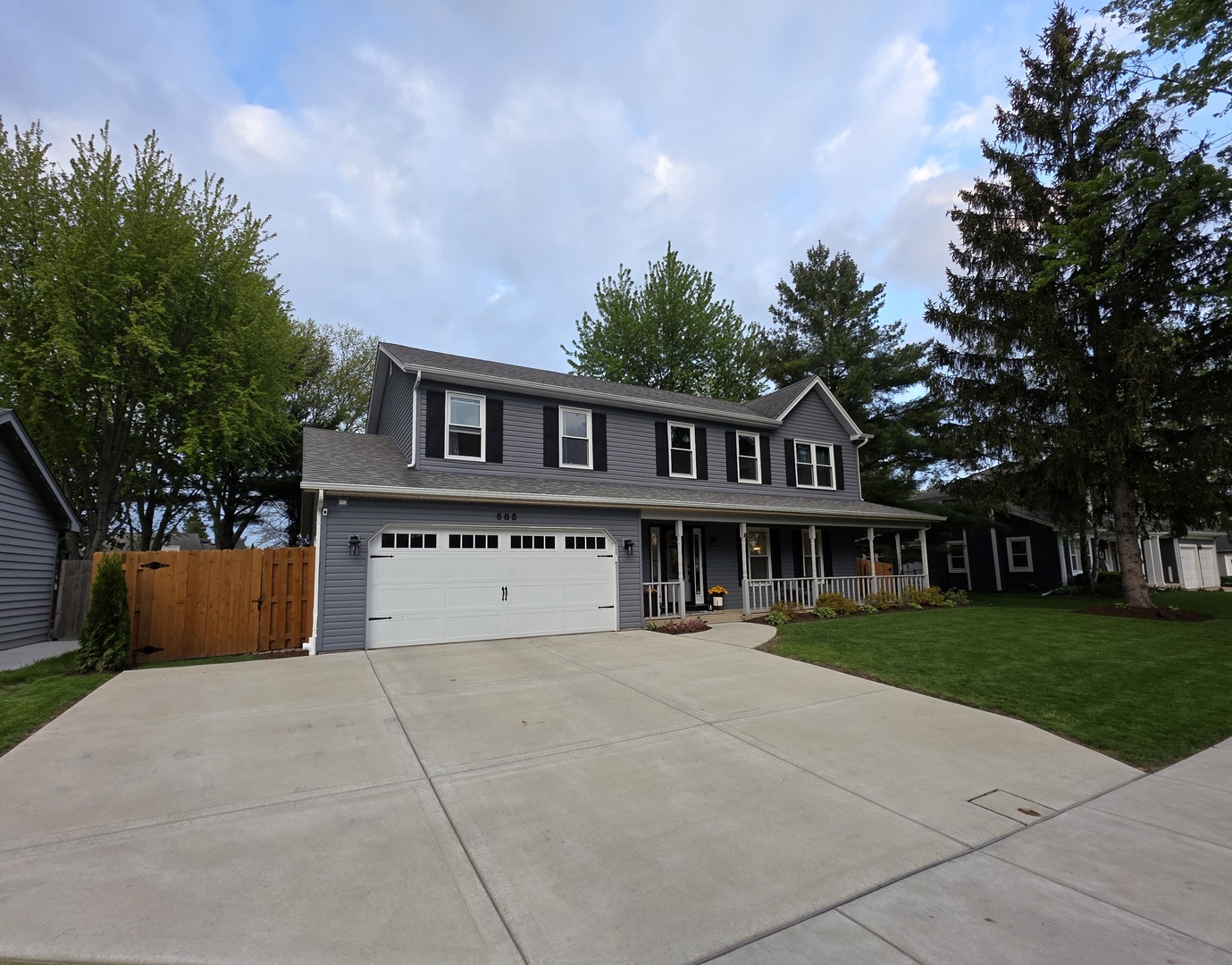 585 N Lyle Avenue, Elgin, IL 60123