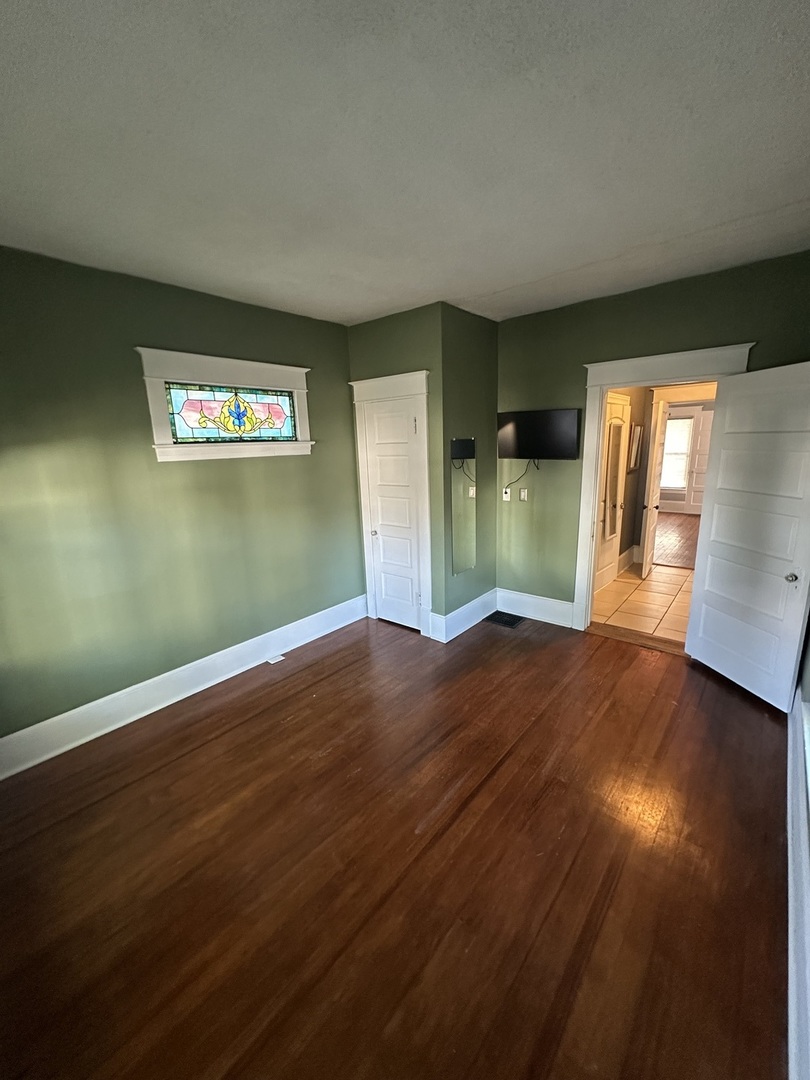 1307 S Main Street, Bloomington, IL 61701