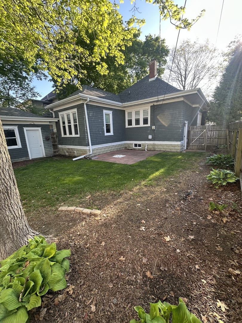 1307 S Main Street, Bloomington, IL 61701