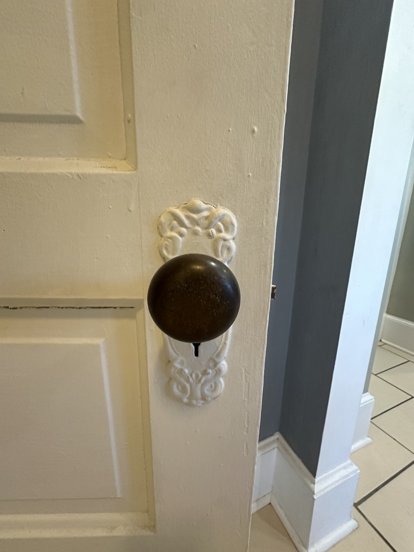 1307 S Main Street, Bloomington, IL 61701