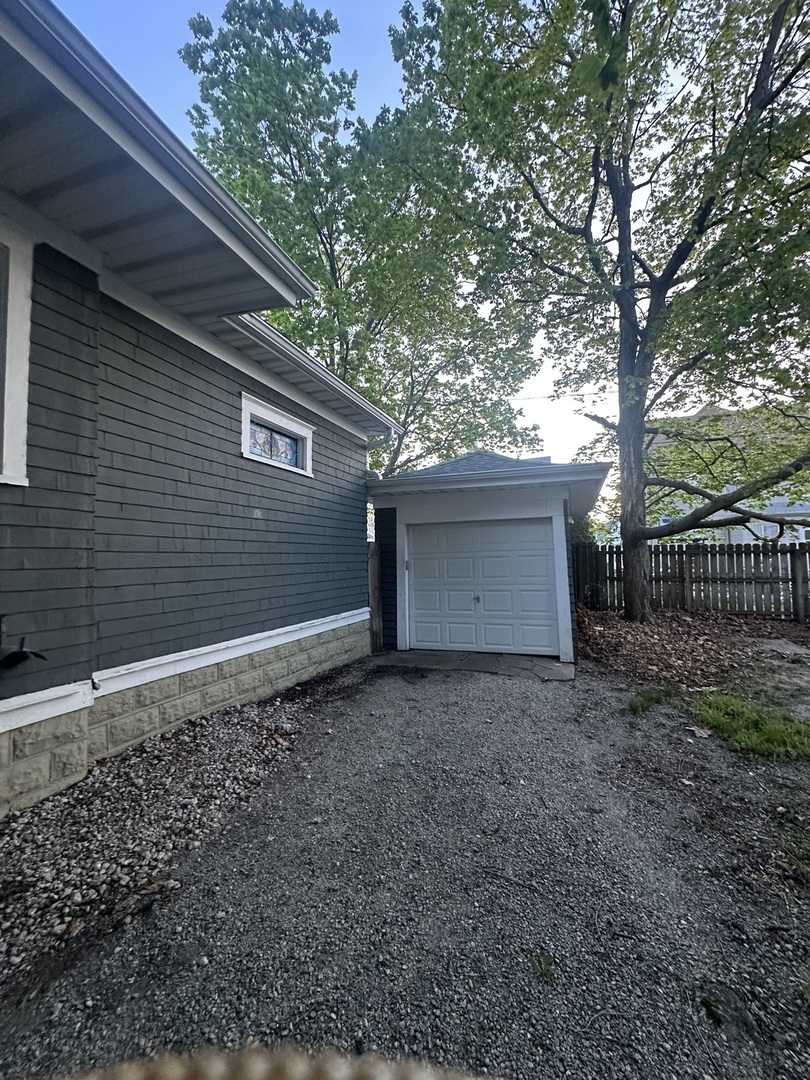 1307 S Main Street, Bloomington, IL 61701