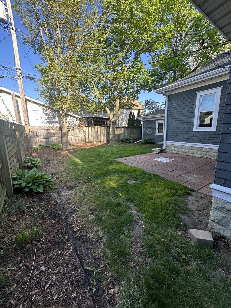 1307 S Main Street, Bloomington, IL 61701