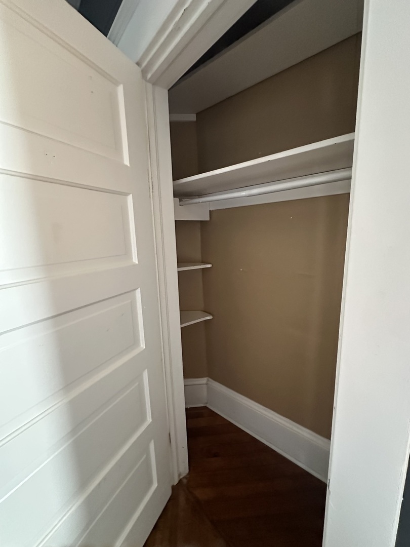 1307 S Main Street, Bloomington, IL 61701