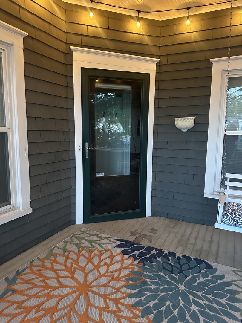 1307 S Main Street, Bloomington, IL 61701