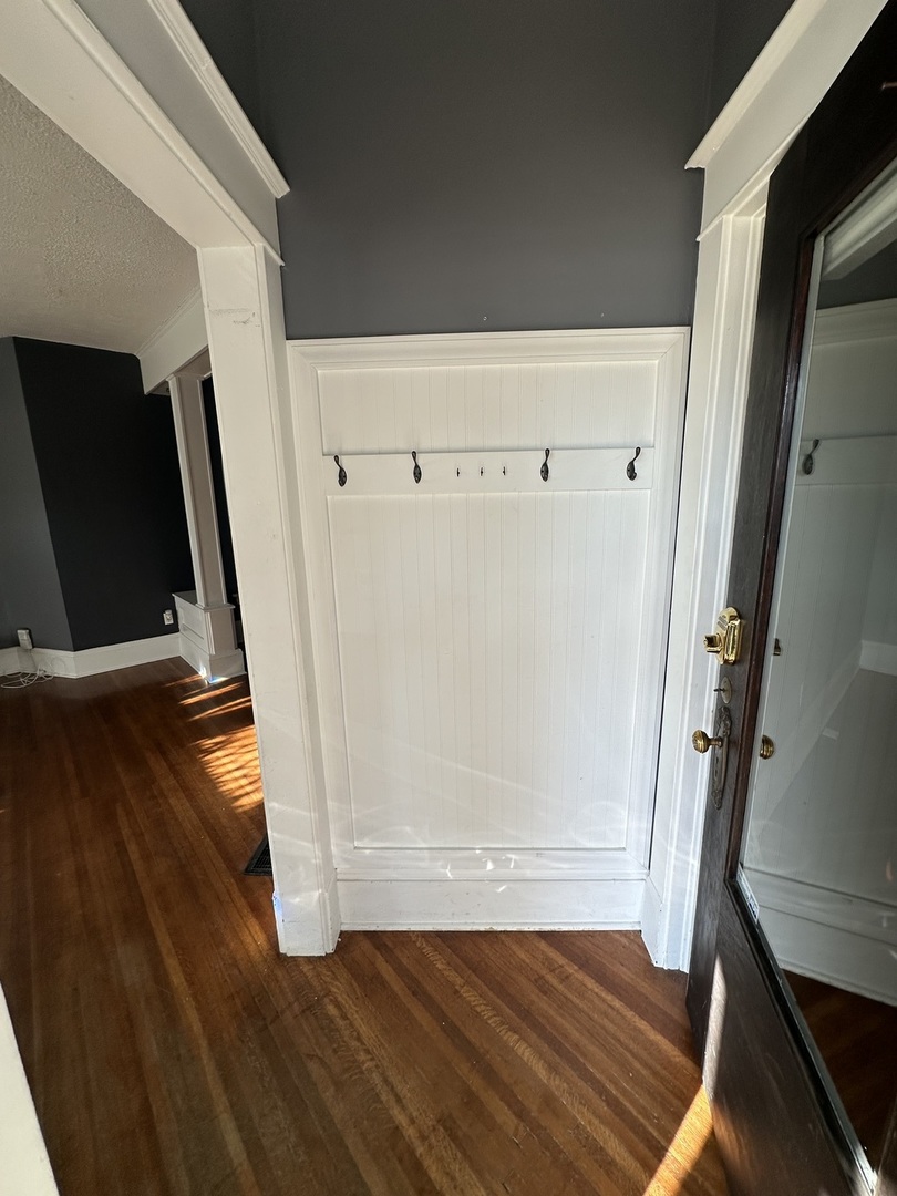 1307 S Main Street, Bloomington, IL 61701