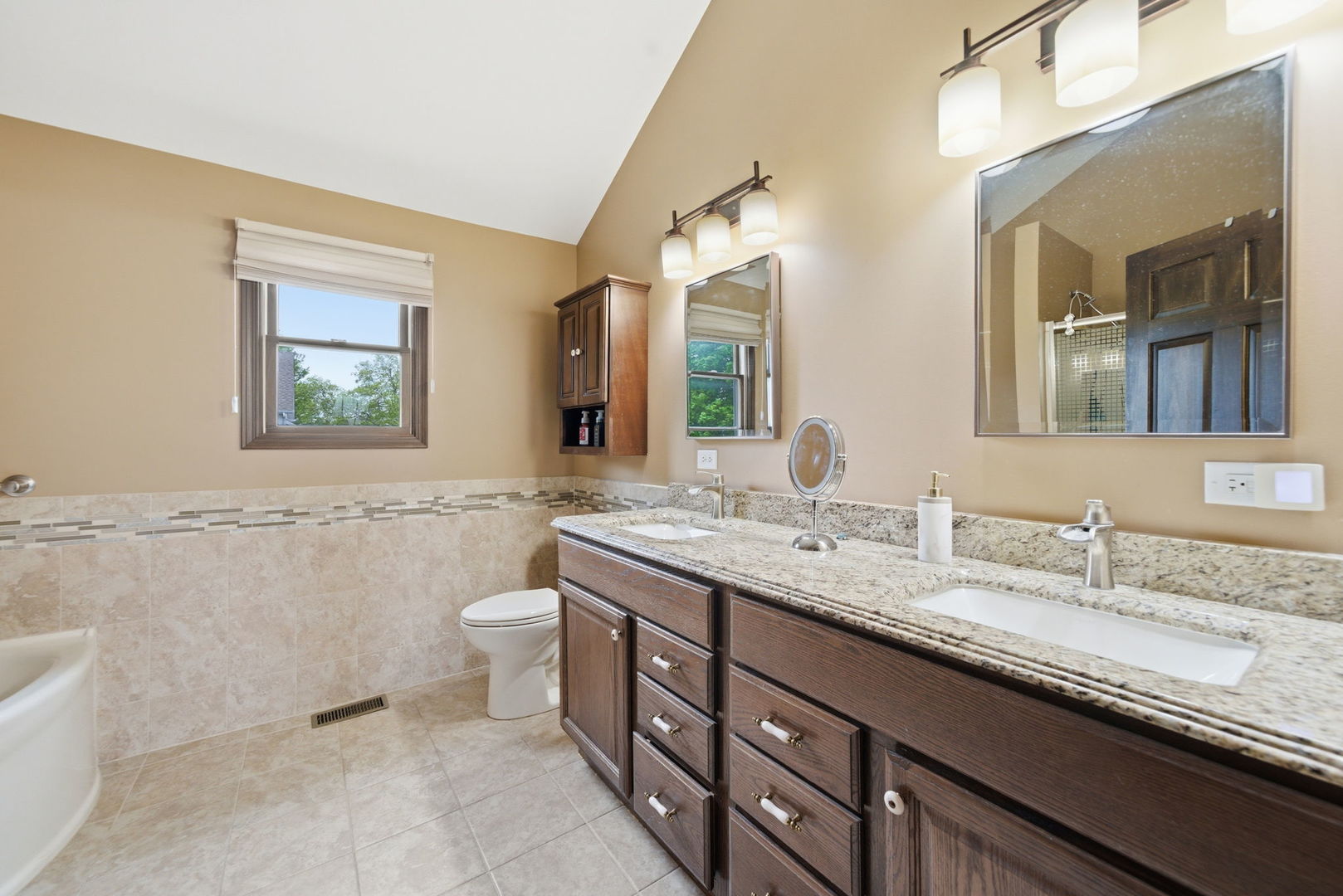 1812 Hampton Court, Plainfield, IL 60586