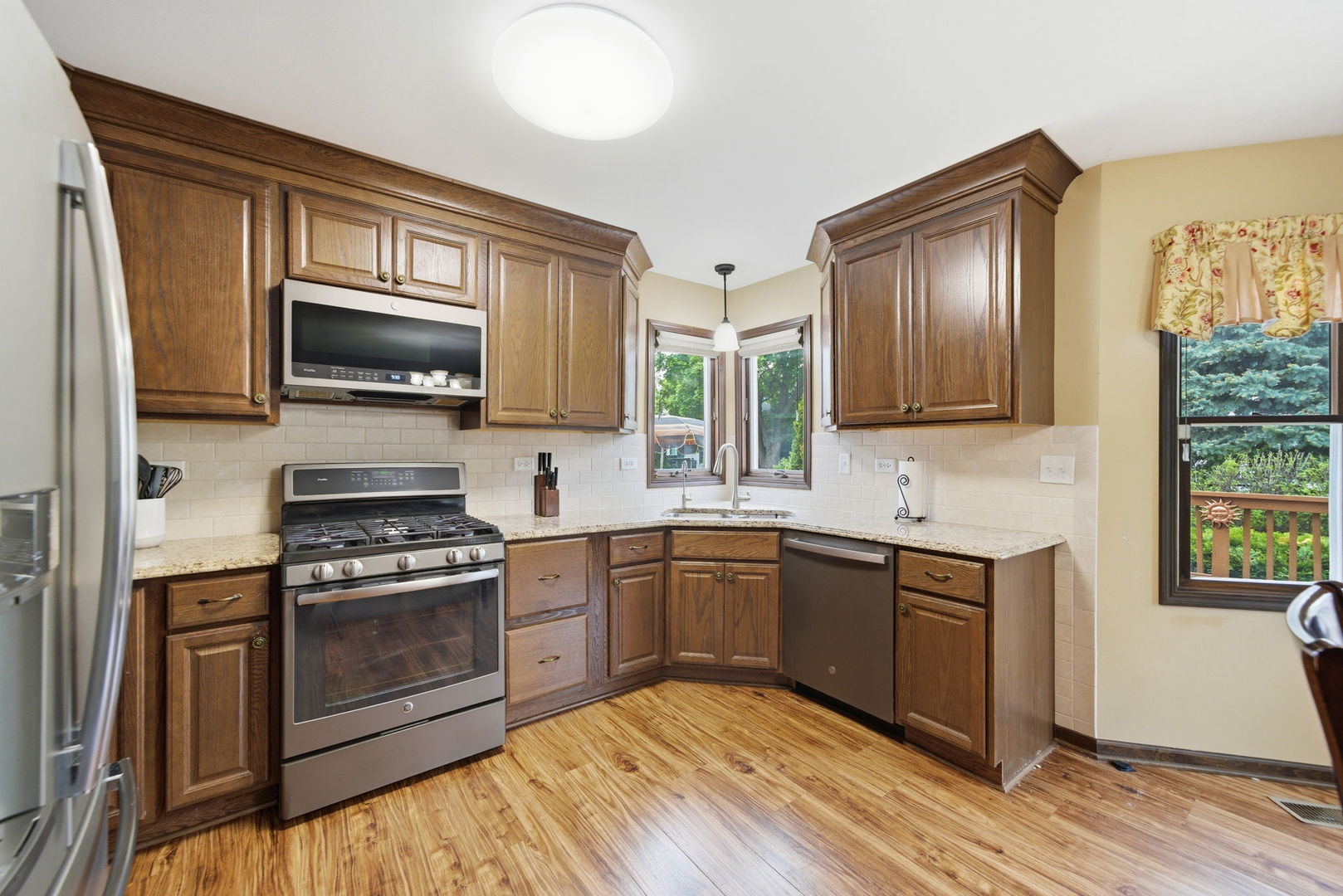 1812 Hampton Court, Plainfield, IL 60586