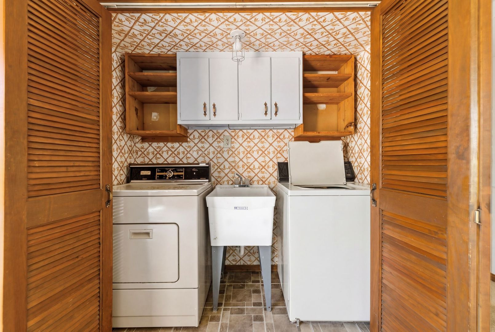 8623 W Algoma Road, Palos Park, IL 60464