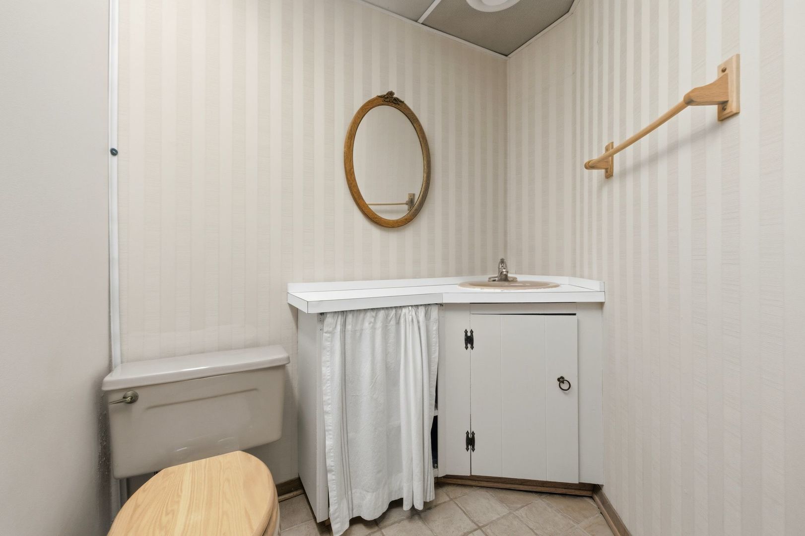 8623 W Algoma Road, Palos Park, IL 60464