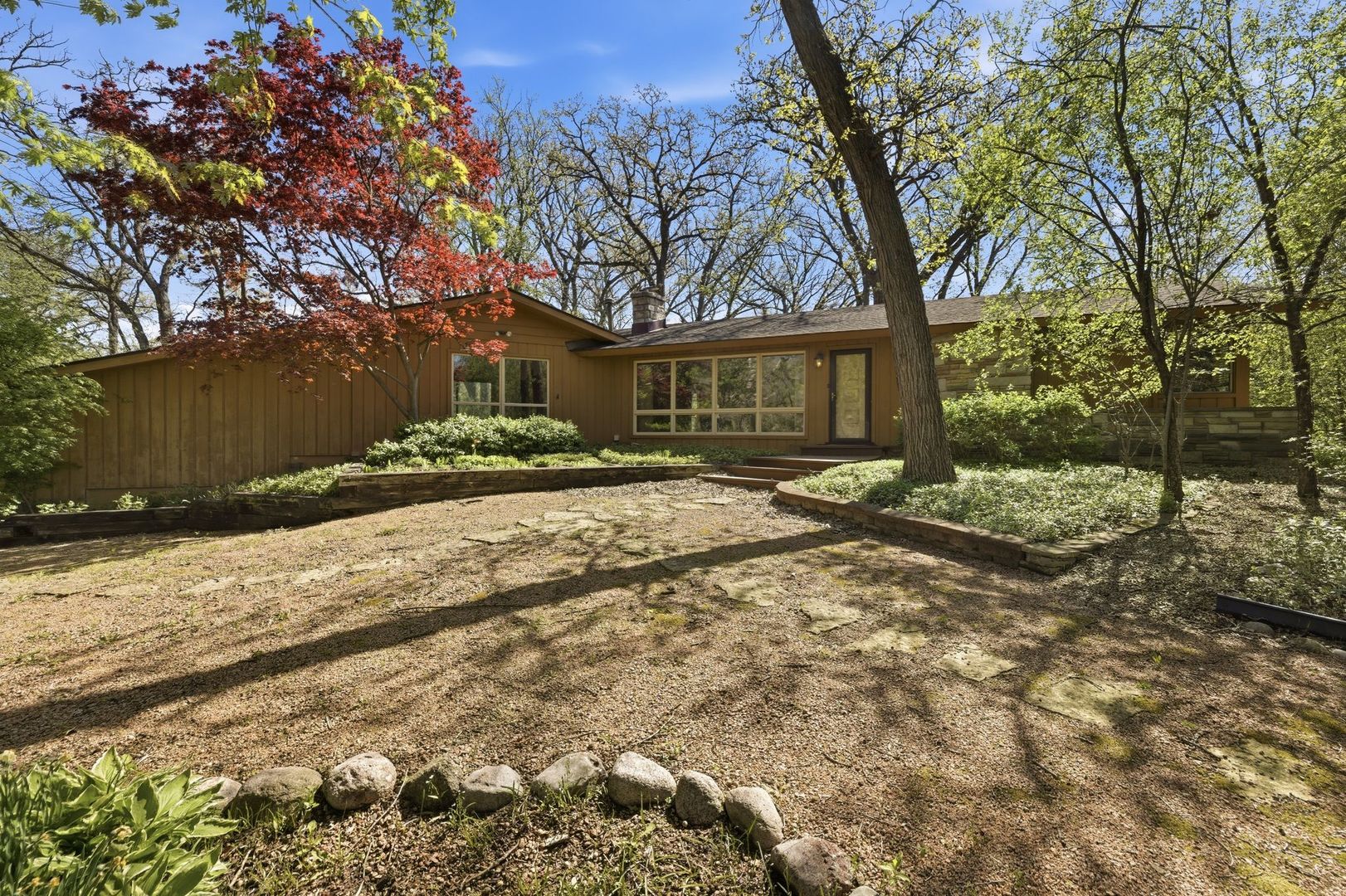 8623 W Algoma Road, Palos Park, IL 60464