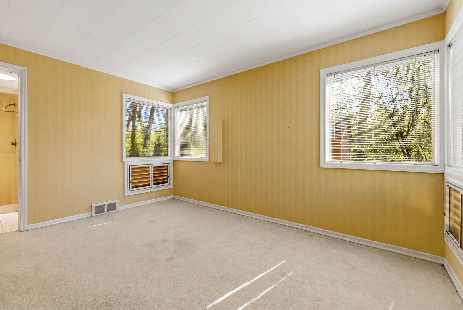 8623 W Algoma Road, Palos Park, IL 60464