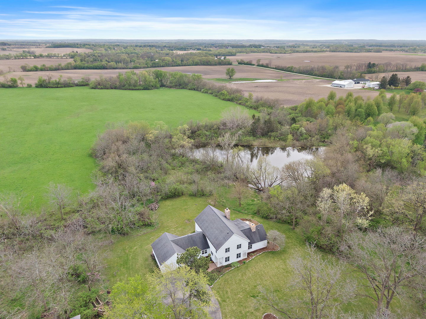 14019 Davis Road, Woodstock, IL 60098