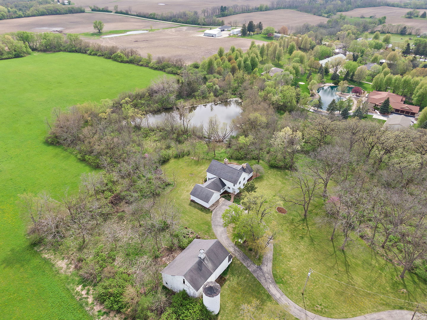 14019 Davis Road, Woodstock, IL 60098