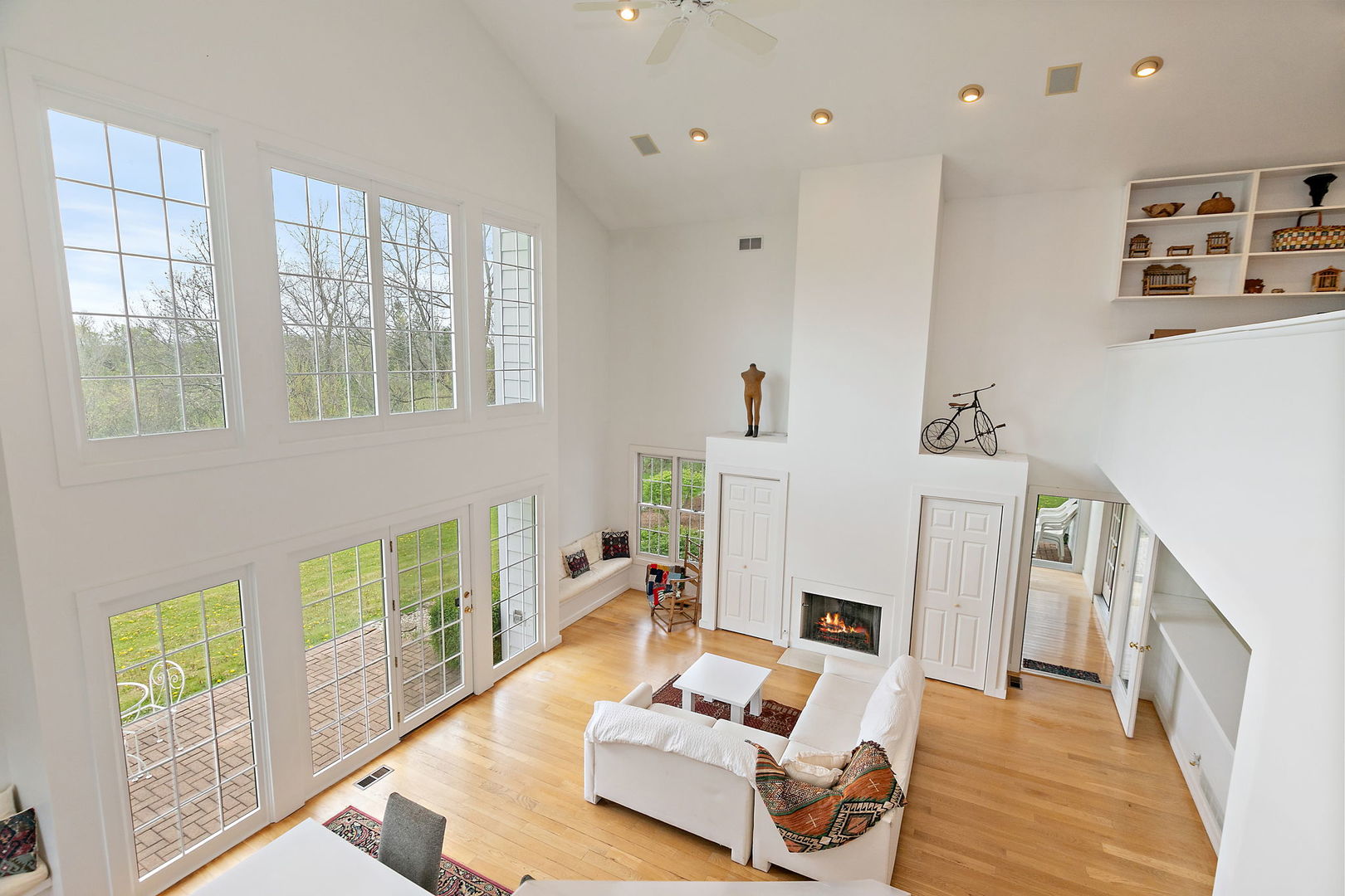 14019 Davis Road, Woodstock, IL 60098