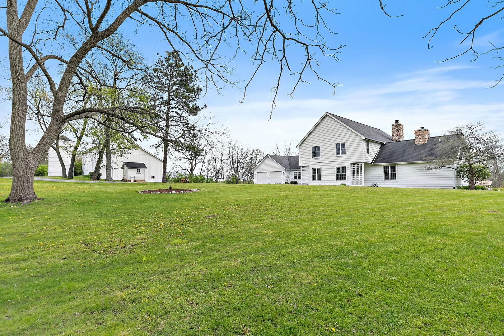 14019 Davis Road, Woodstock, IL 60098