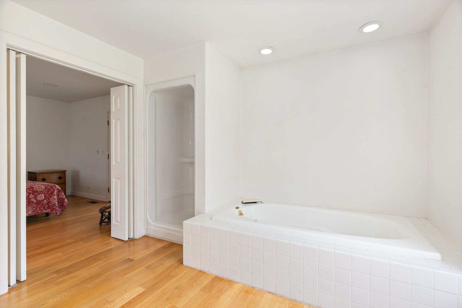 14019 Davis Road, Woodstock, IL 60098