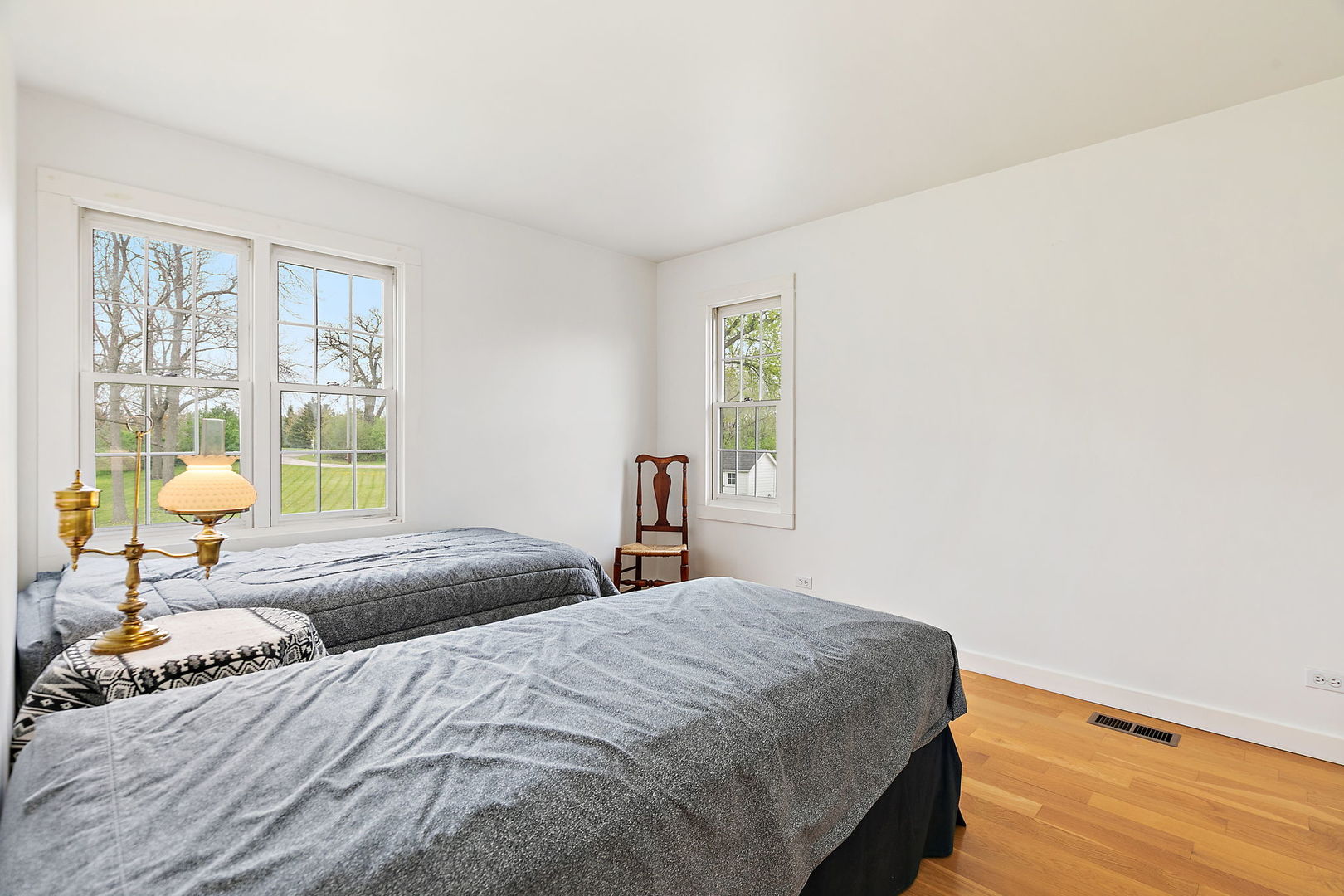 14019 Davis Road, Woodstock, IL 60098