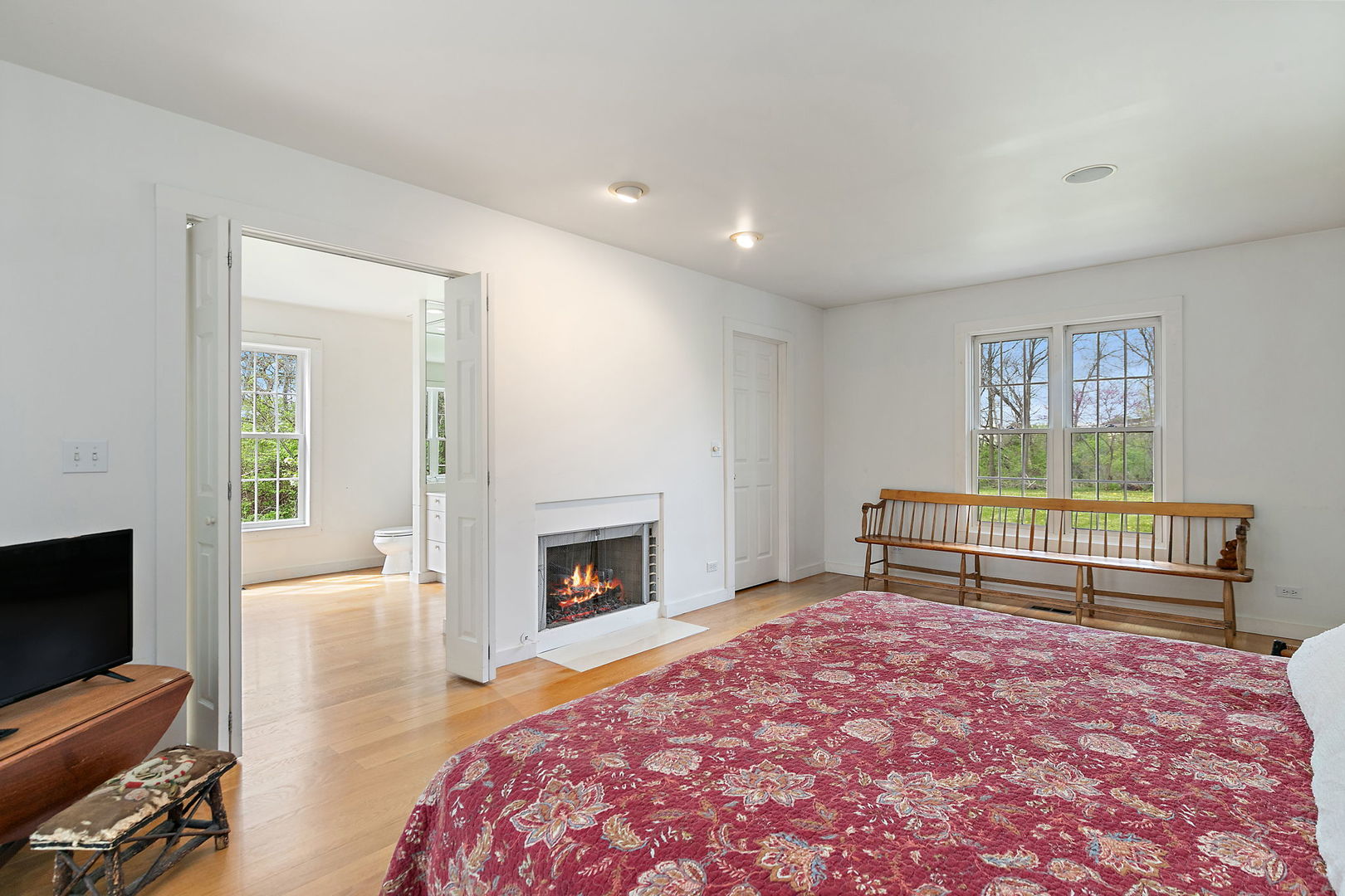 14019 Davis Road, Woodstock, IL 60098