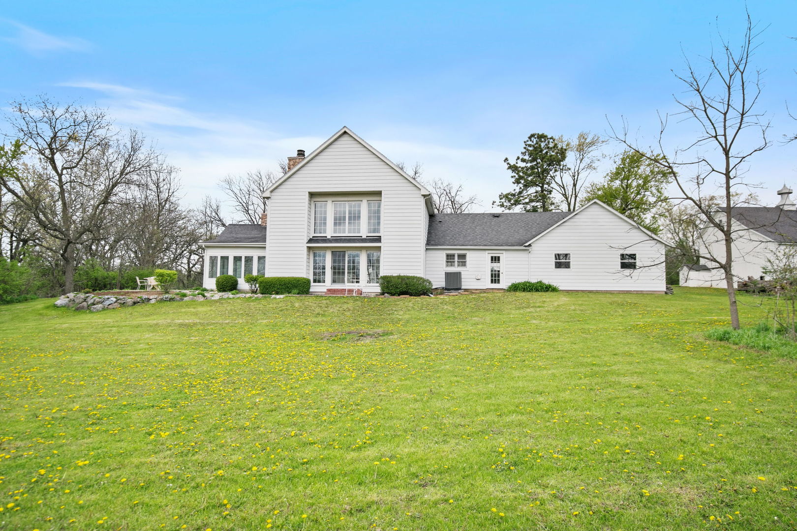 14019 Davis Road, Woodstock, IL 60098