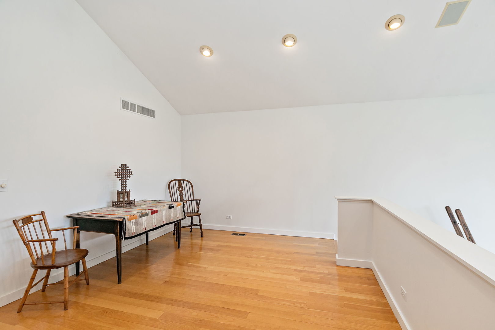 14019 Davis Road, Woodstock, IL 60098