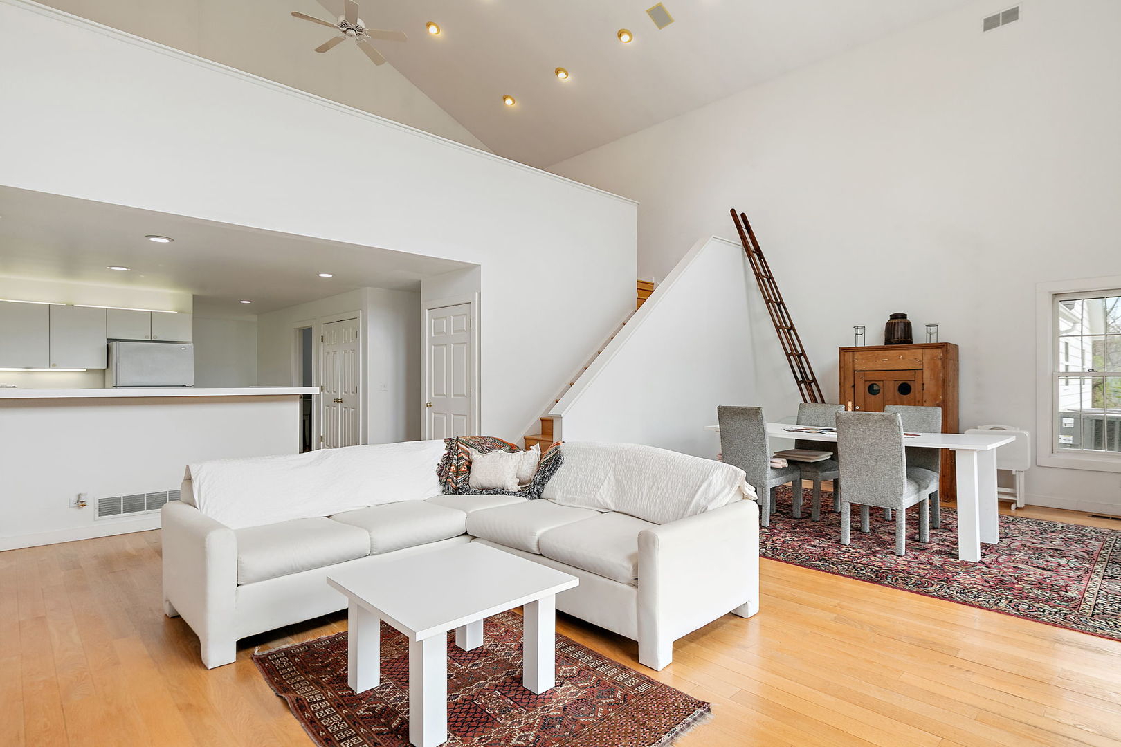 14019 Davis Road, Woodstock, IL 60098