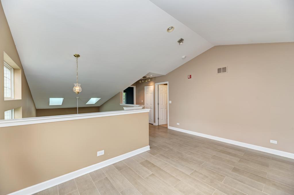 3015 Kentshire Circle #3015, Naperville, IL 60564