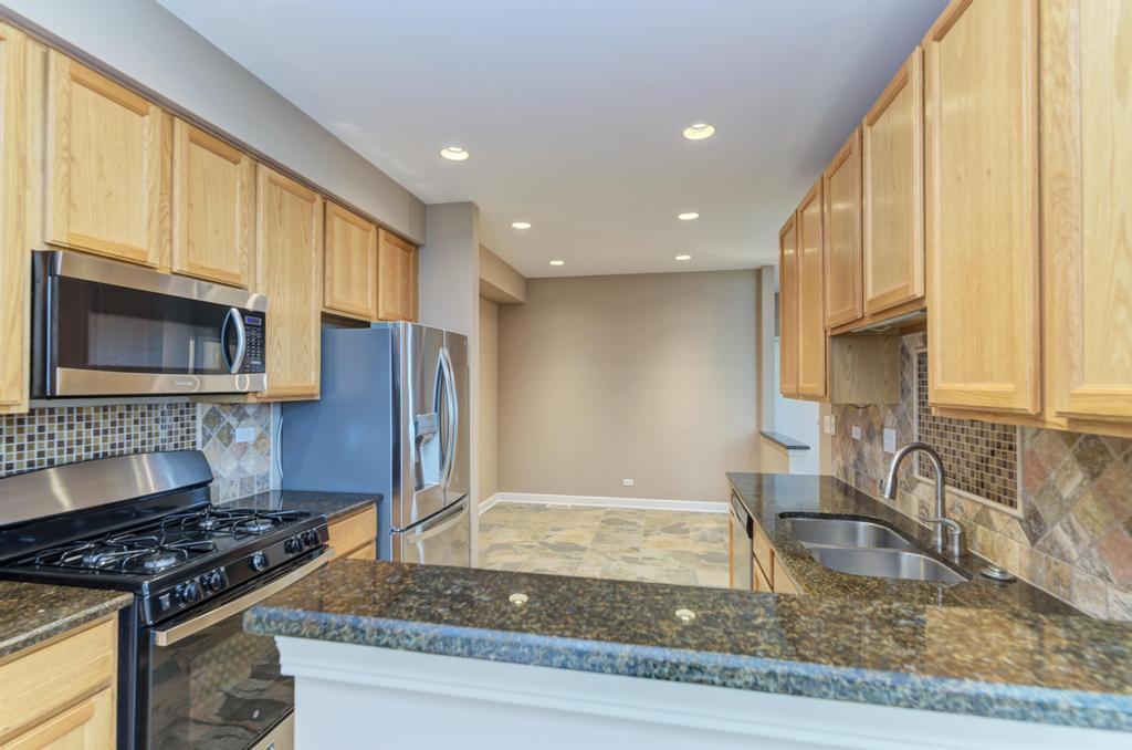 3015 Kentshire Circle #3015, Naperville, IL 60564