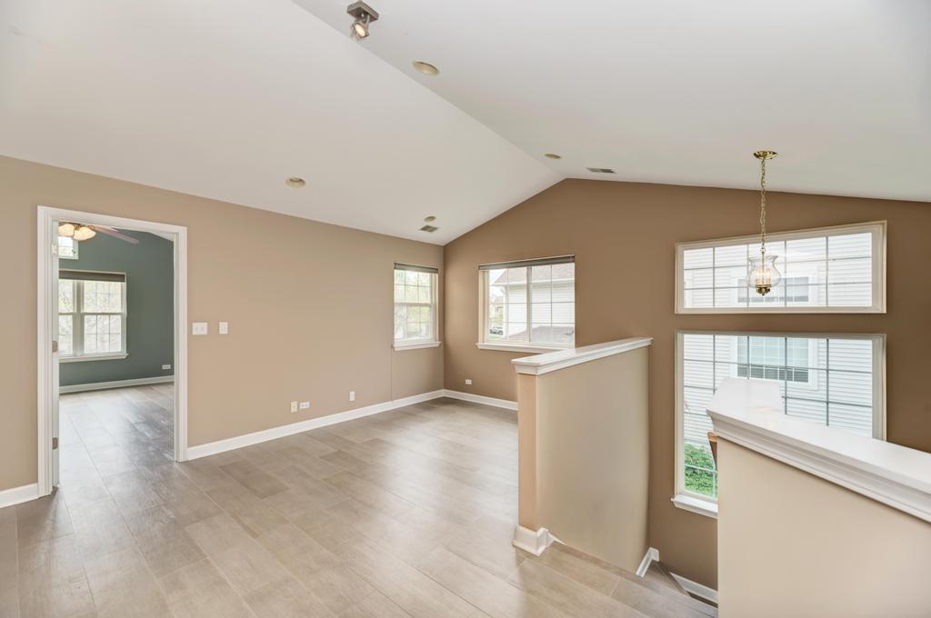 3015 Kentshire Circle #3015, Naperville, IL 60564