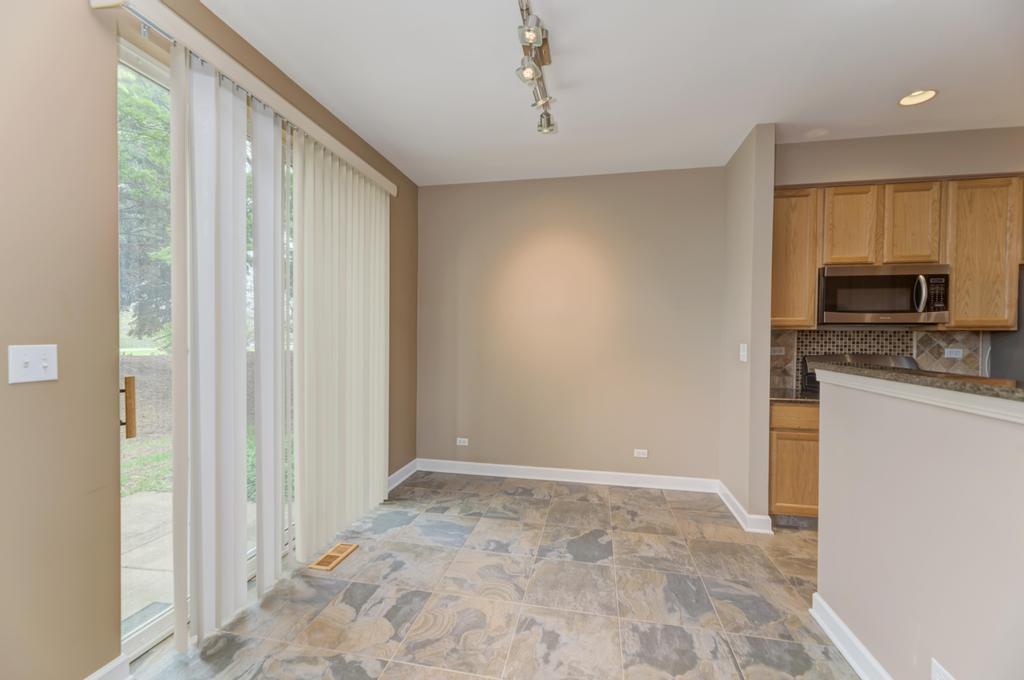 3015 Kentshire Circle #3015, Naperville, IL 60564