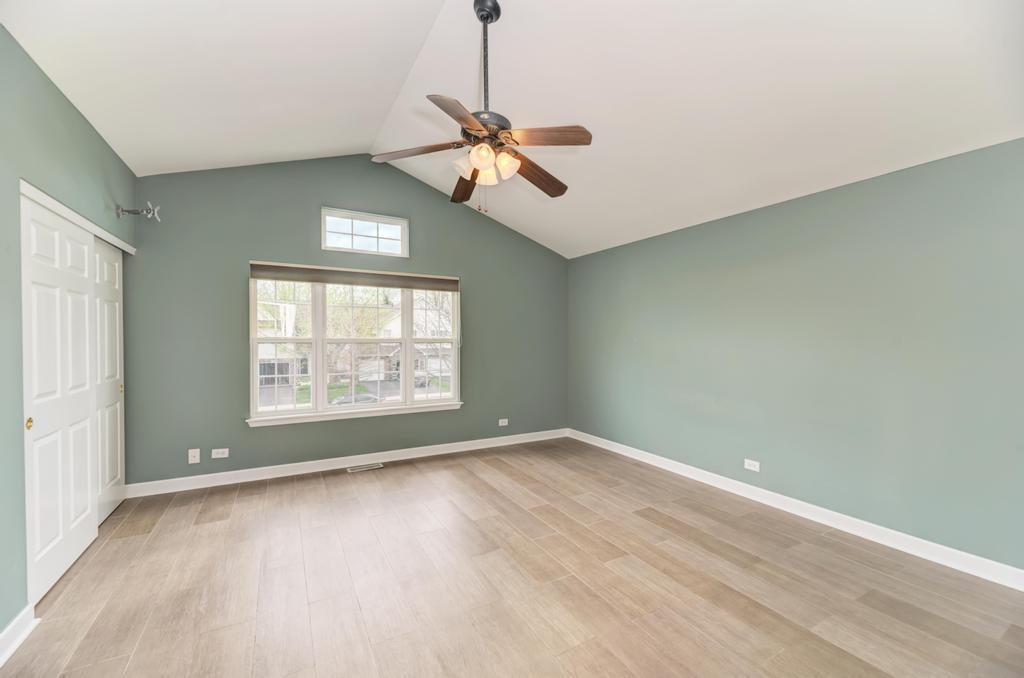 3015 Kentshire Circle #3015, Naperville, IL 60564