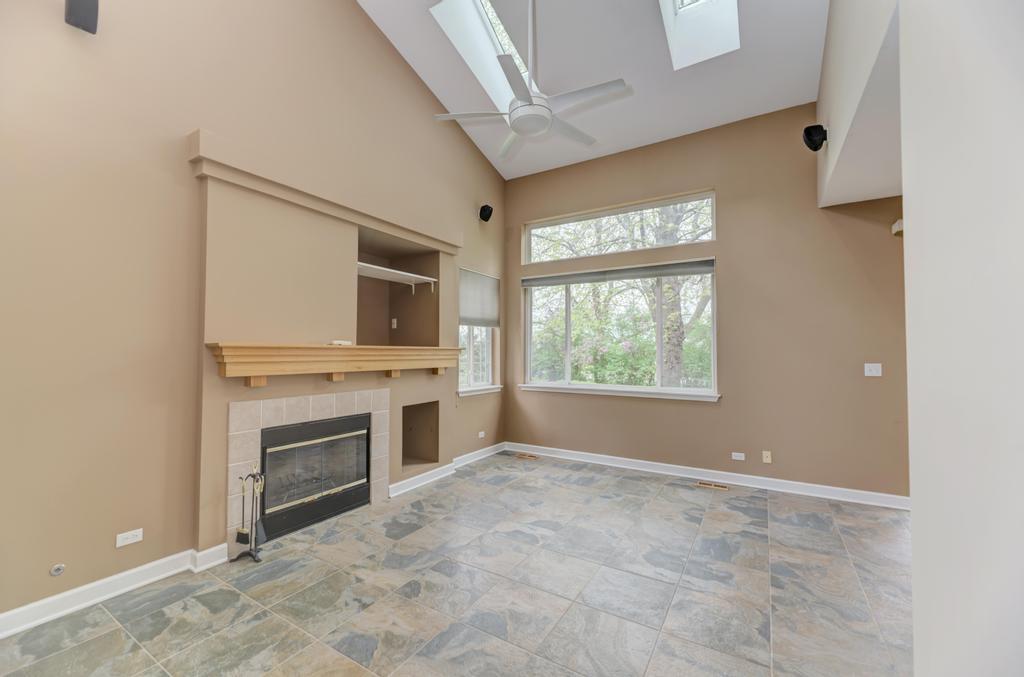 3015 Kentshire Circle #3015, Naperville, IL 60564