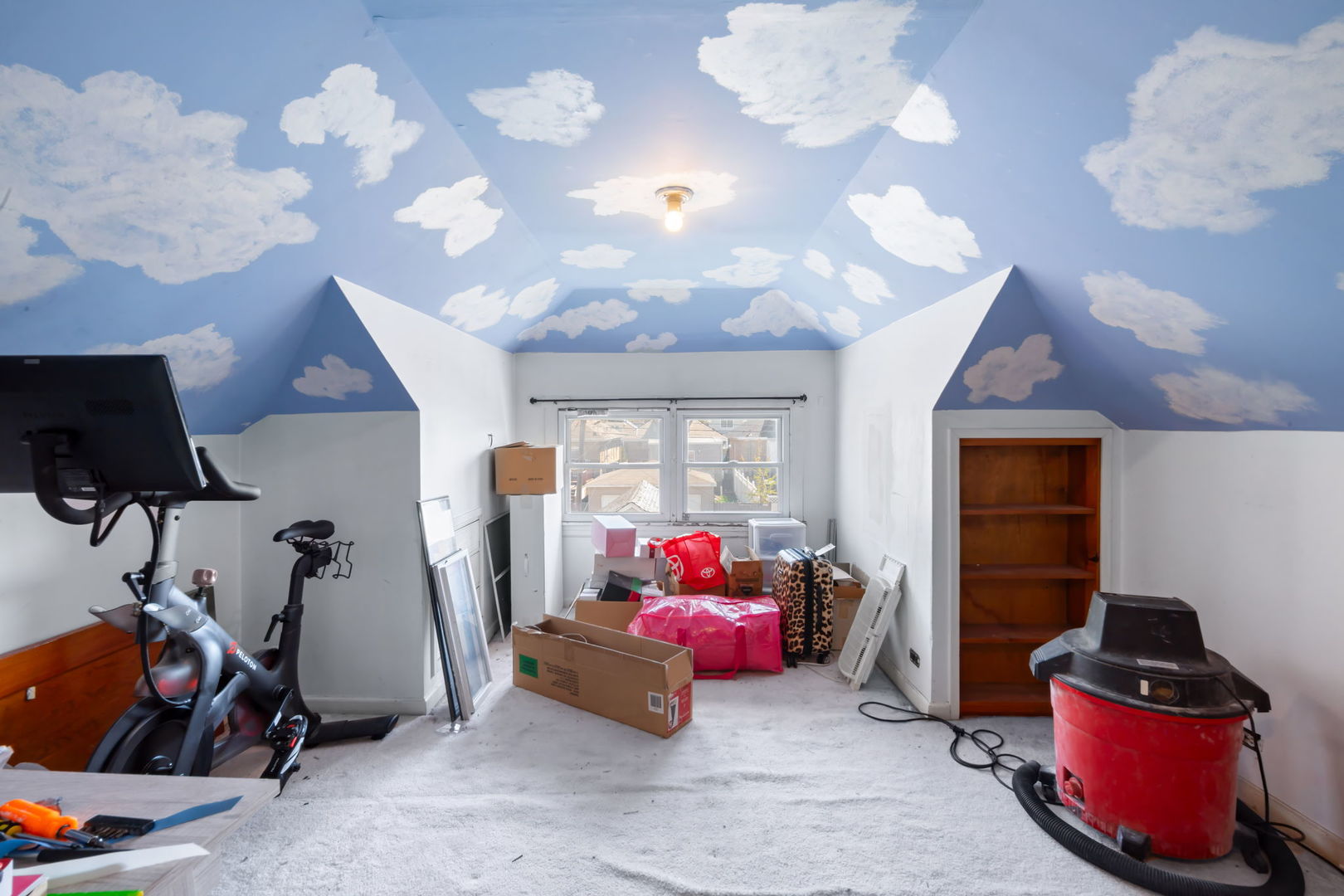 2945 N 77th Avenue, Elmwood Park, IL 60707