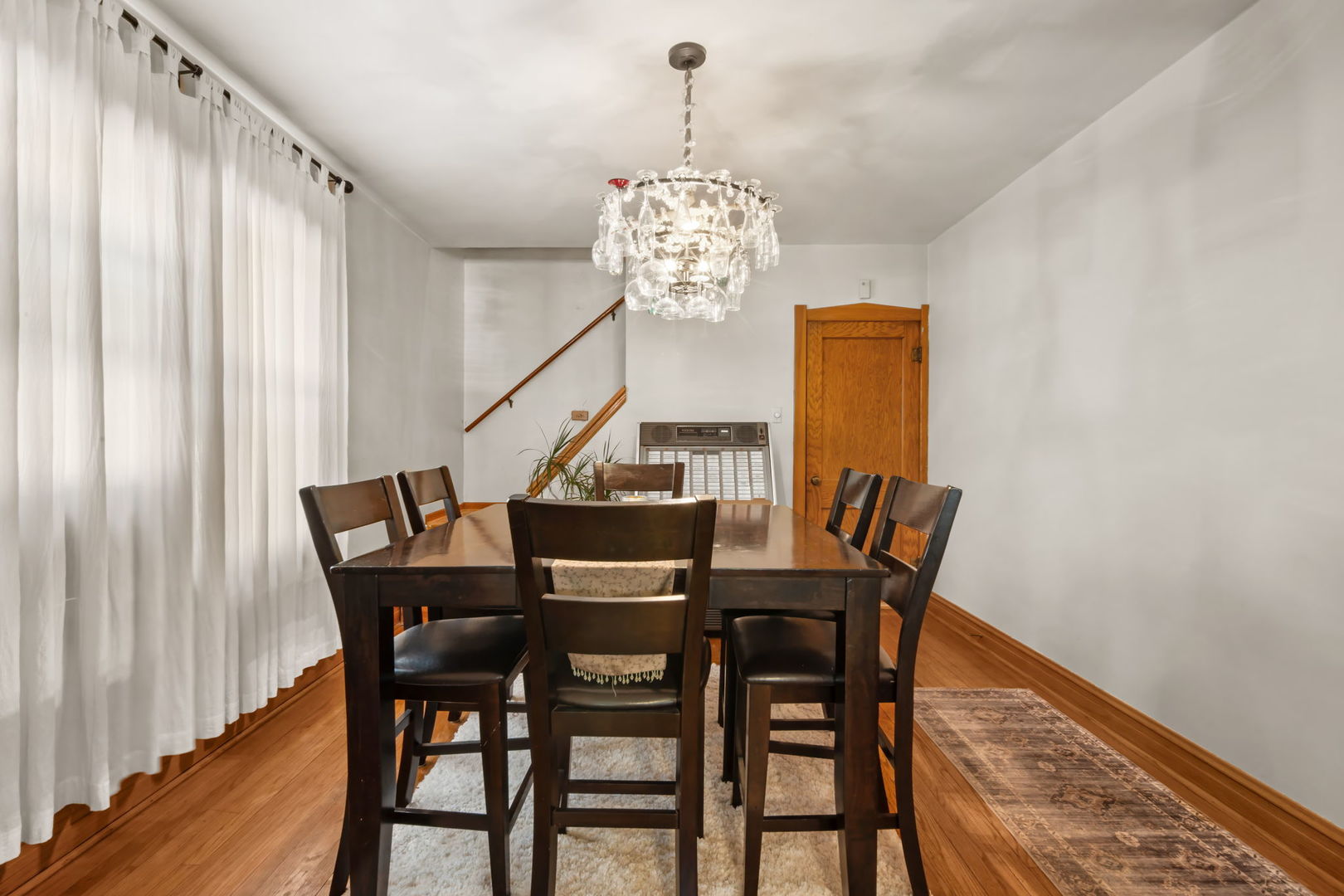 2945 N 77th Avenue, Elmwood Park, IL 60707