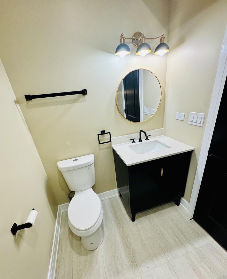 155 N La Crosse Avenue, Chicago, IL 60644