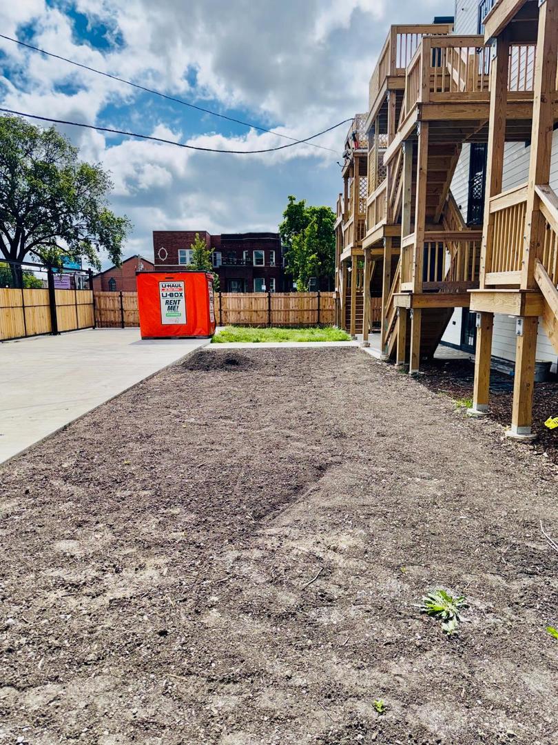 155 N La Crosse Avenue, Chicago, IL 60644