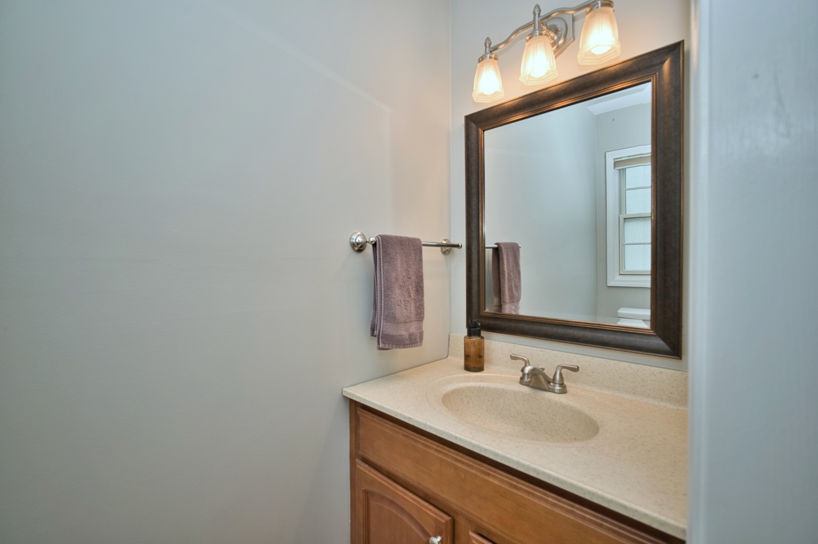 2S510 Seneca Drive, Wheaton, IL 60189